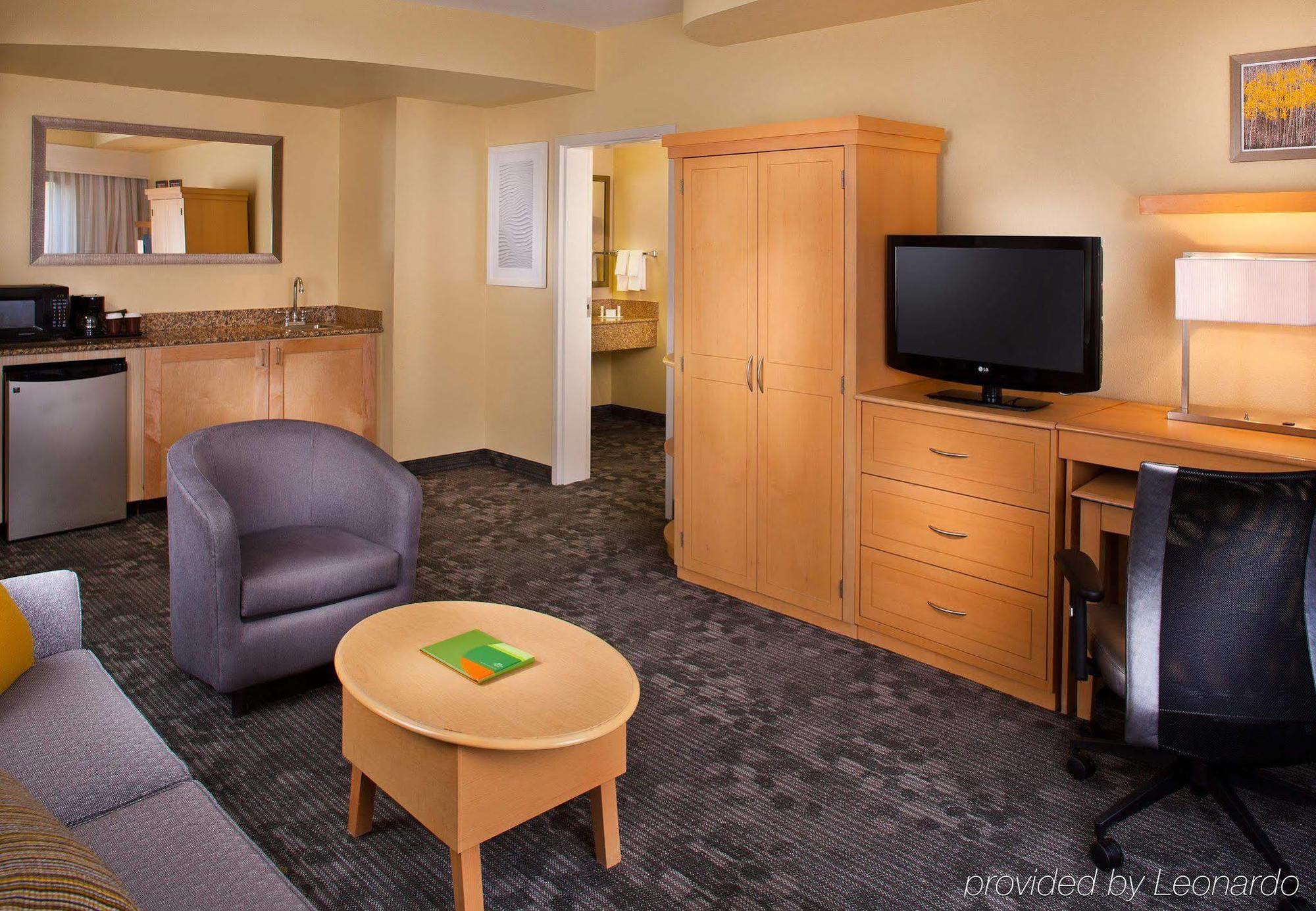 מיראמר ביץ' Courtyard By Marriott Sandestin At Grand Boulevard מראה חיצוני תמונה